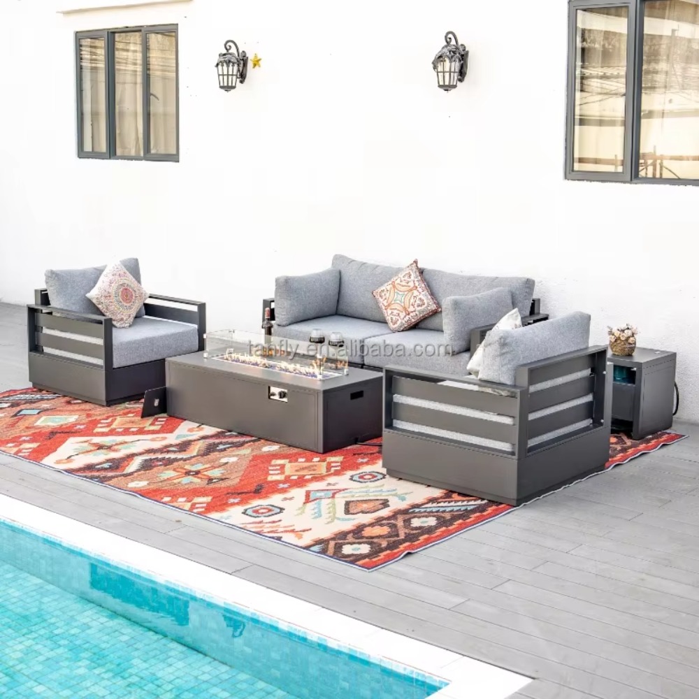 Outdoor Furniture Set With Fire Pit - Conjunto de Muebles de Jardín Modernos