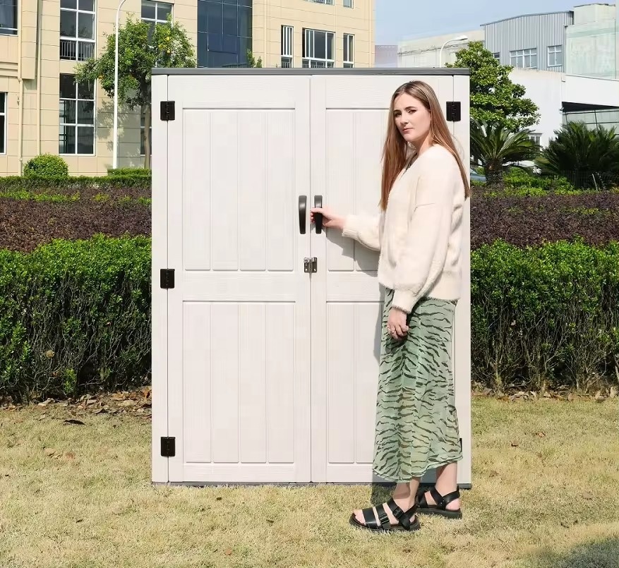 Outdoor Furniture In Store - Armarios de almacenamiento para exteriores, cobertizos